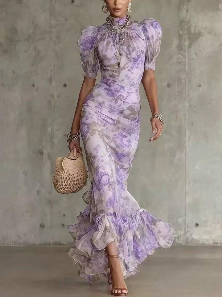 Eugenia Robe Maxi à Imprimé Floral Vintage Rose et Manches Bouffantes (Accessoires non inclus)