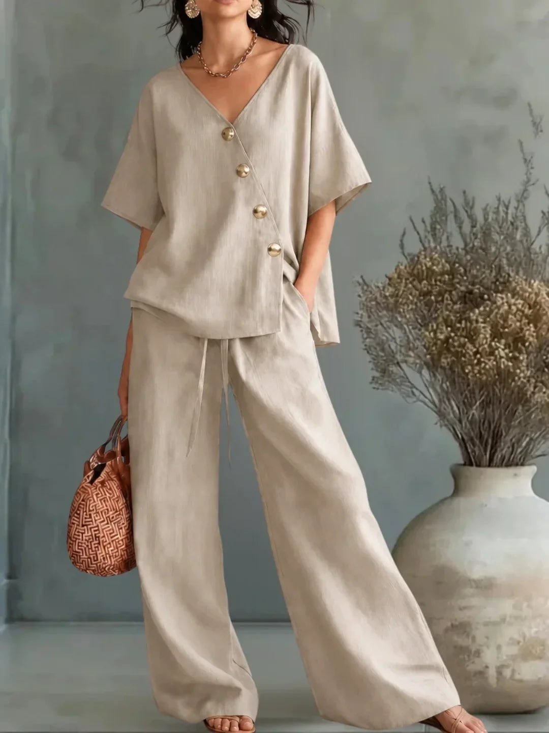 Celia Ensemble avec Encolure en V et Boutons